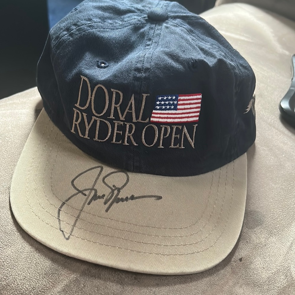 Autographed hat from Doral Ryder Open  1998. Comes with authentication letter..